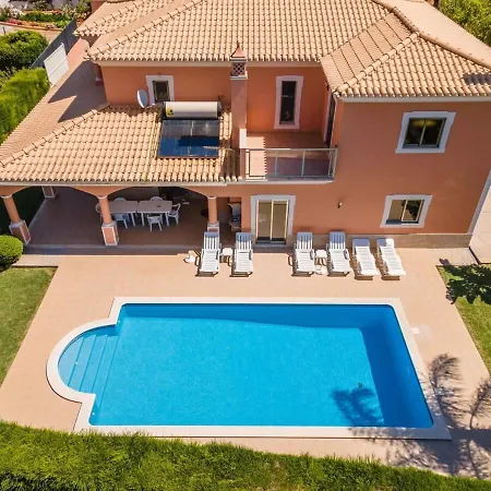 Hugo - Bright Modern Walk To Restaurants Holiday home
