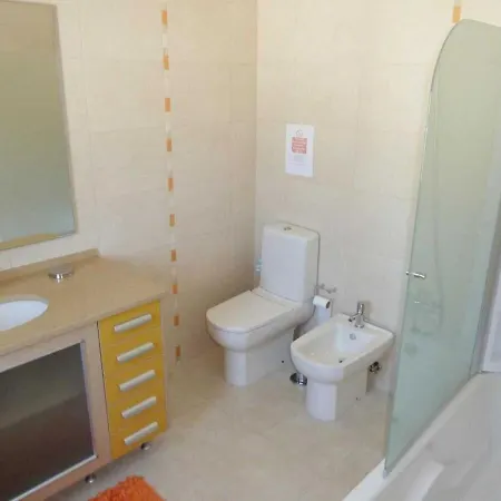 Villa Hugo - Bright Modern Walk To Restaurants