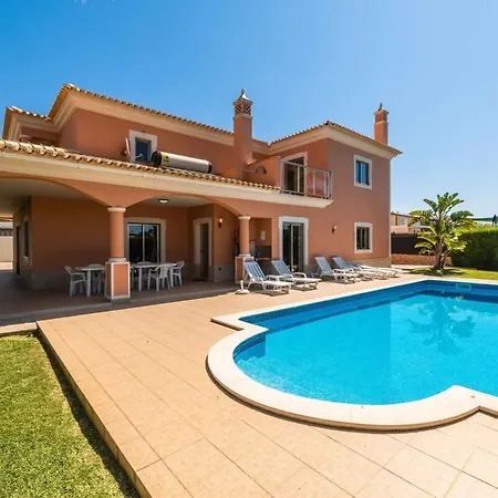 Hugo - Bright Modern Walk To Restaurants Villa *