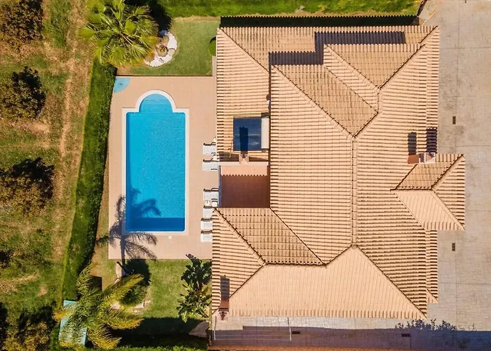 Hugo - Bright Modern Walk To Restaurants * Albufeira