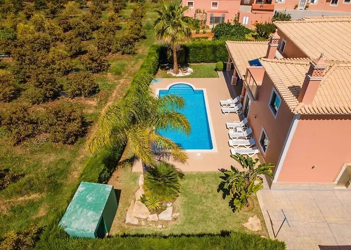 Hugo - Bright Modern Walk To Restaurants Albufeira